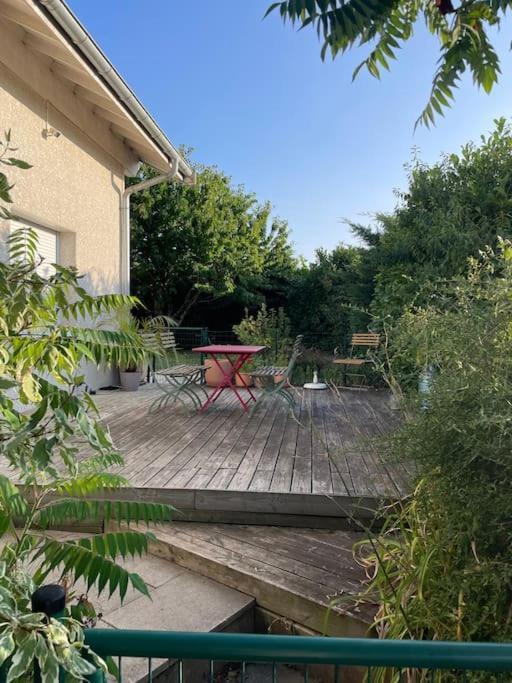 Chez Peggy & Victor - Appartement 4/5 Personnes Naves-Parmelan Exterior photo